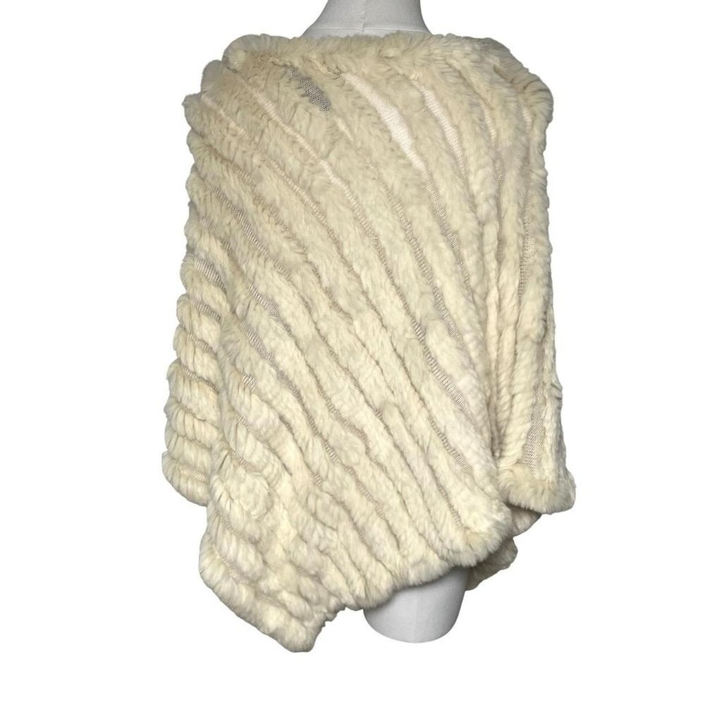 Rabbit Fur Ribbed Knit Poncho Wra - Picture 3 of 8